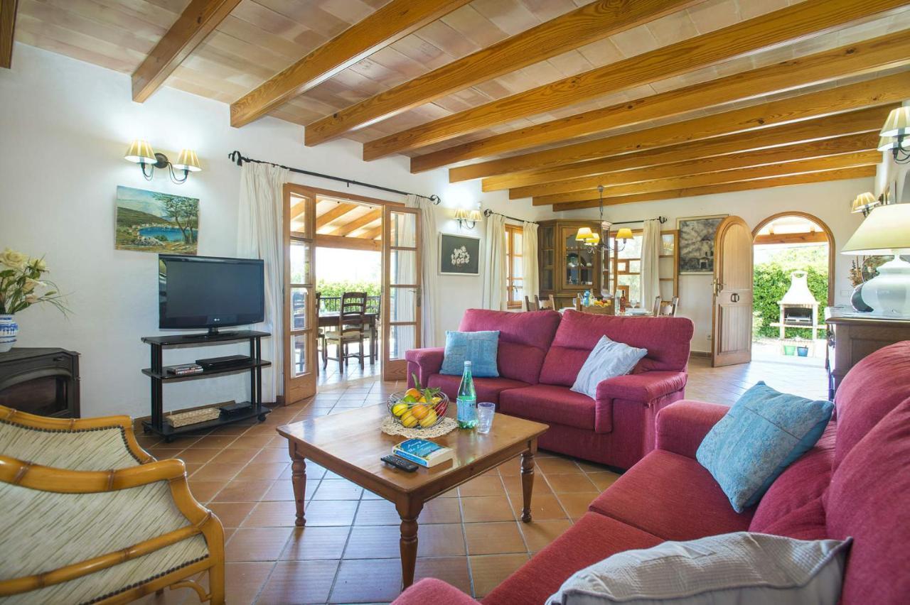 Villa Monserrat By Villa Plus Port de Pollenca Exterior photo